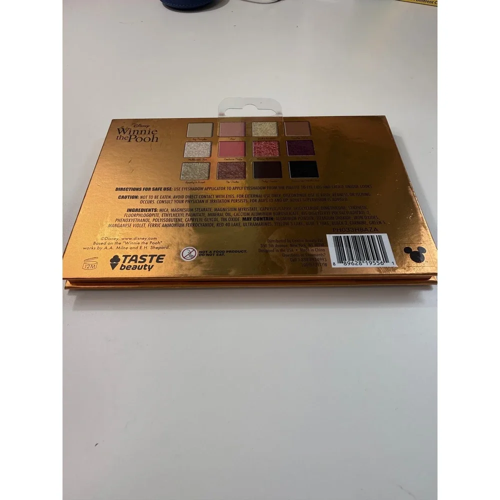 Disney Winnie the Pooh Halloween Eyeshadow Palette Taste Beauty 12 Shades Mirror